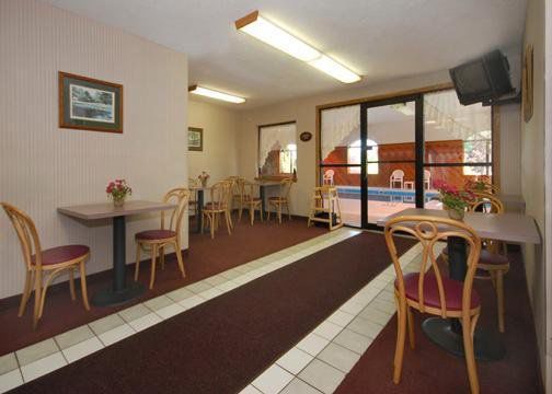 Sleep Inn Bolivar Restaurant photo